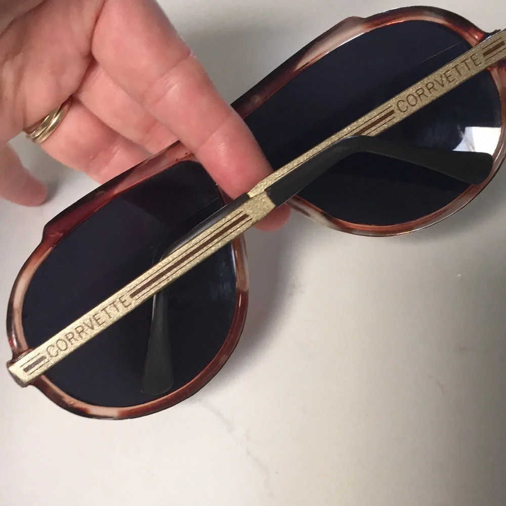 Vintage Corvette Tortoiseshell Aviator Sunglasses Dark Lenses Made in Taiwan